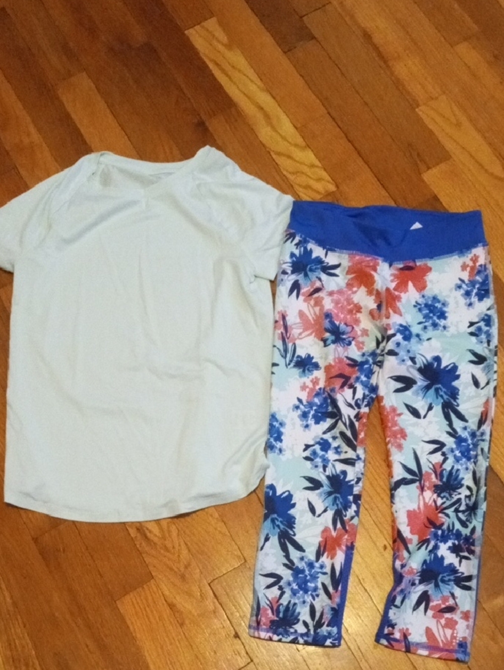 Floral Active Capri Leggings & Light green Tee Set - Blue, Coral, White, Large